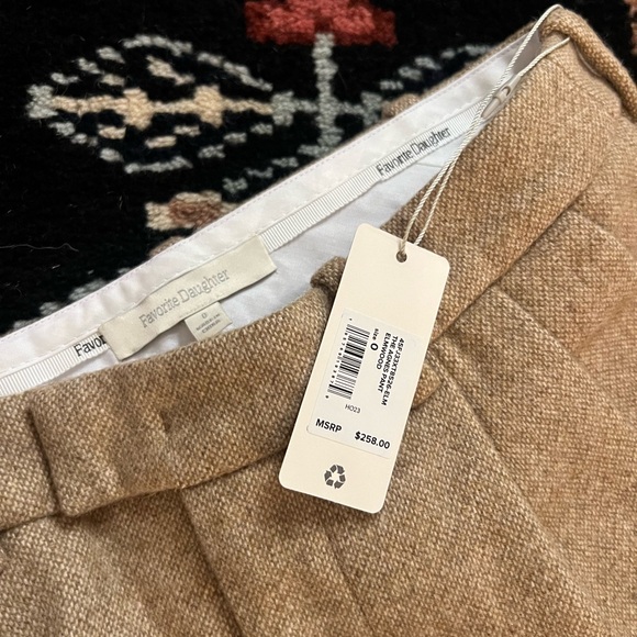 The Agnes Pant | Elmwood - Elmwood / 0 × 1
Favorite Daughter - Picture 6 of 9